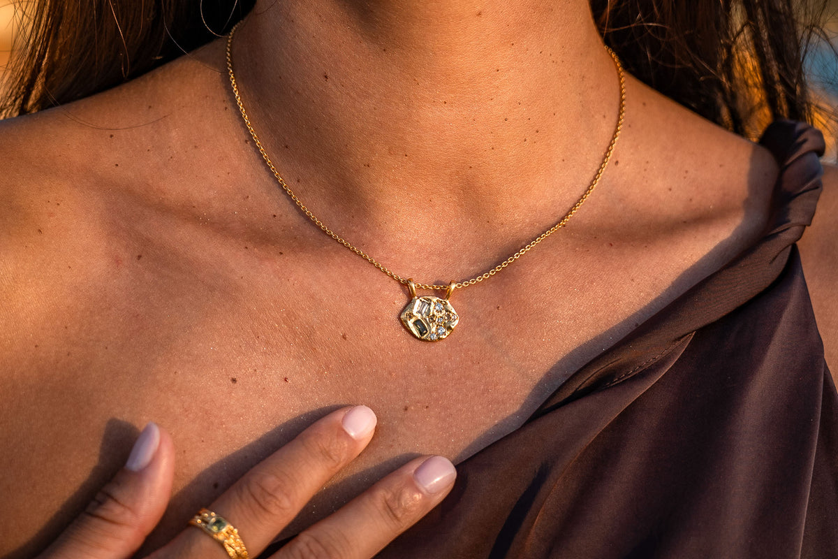 Alkira Pendant