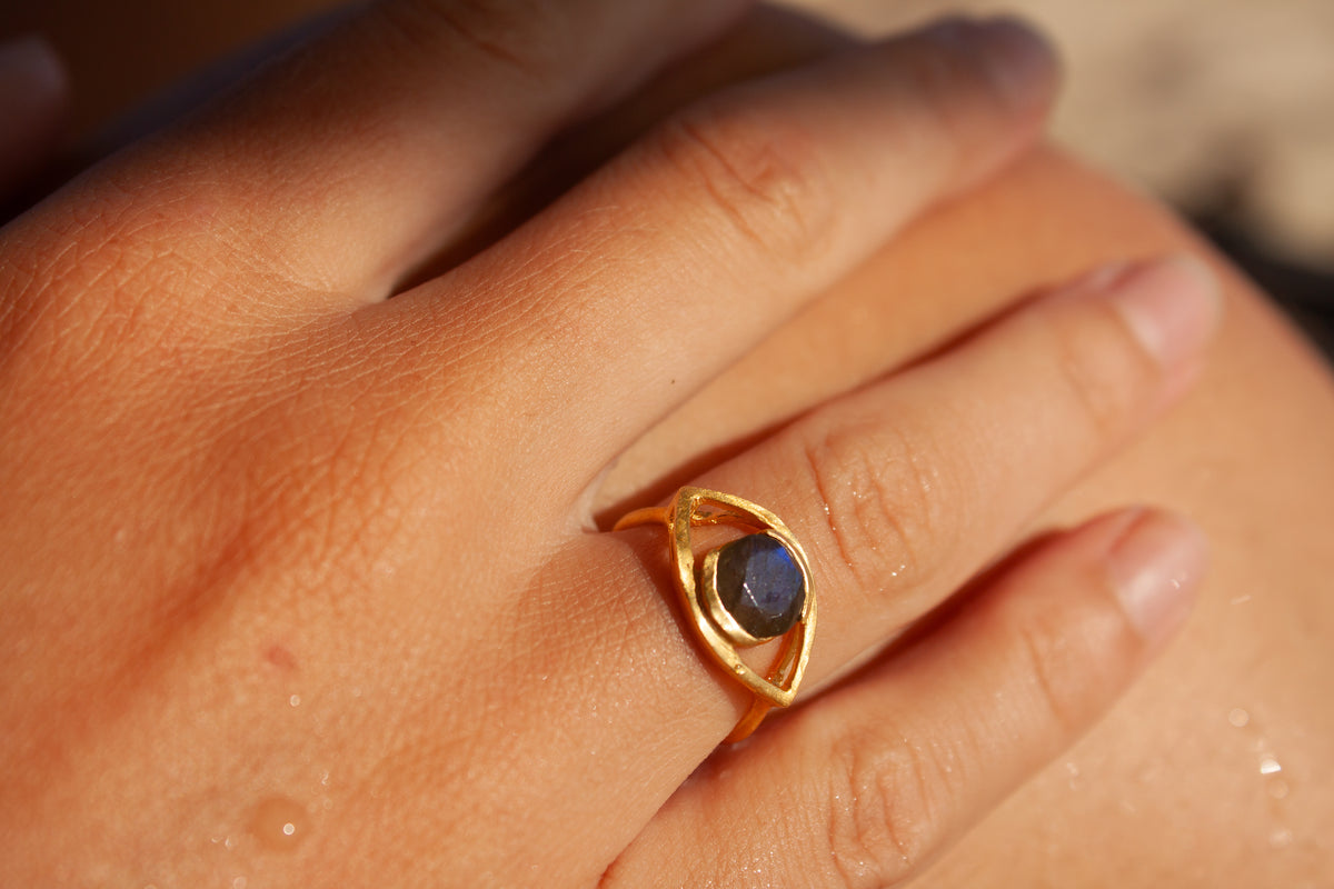 Aletheia Eye Ring